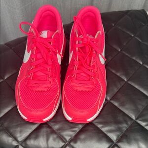 Women's Hyper Pink Nike Air Max Excee Size 8